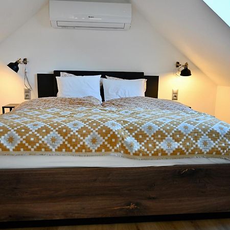 Mi Casa Rustica Apartman Mosonmagyaróvár Kültér fotó